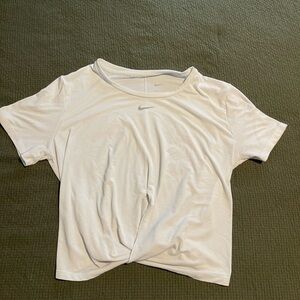 Nike White Short Sleeve T-Shirt